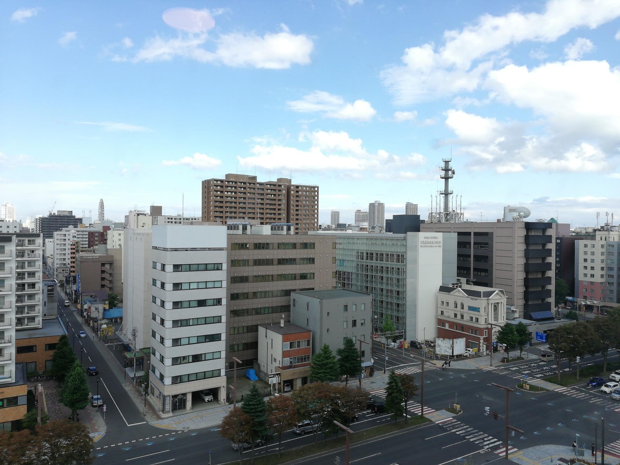 Sapporo Prince Hotel Екстериор снимка View of the station