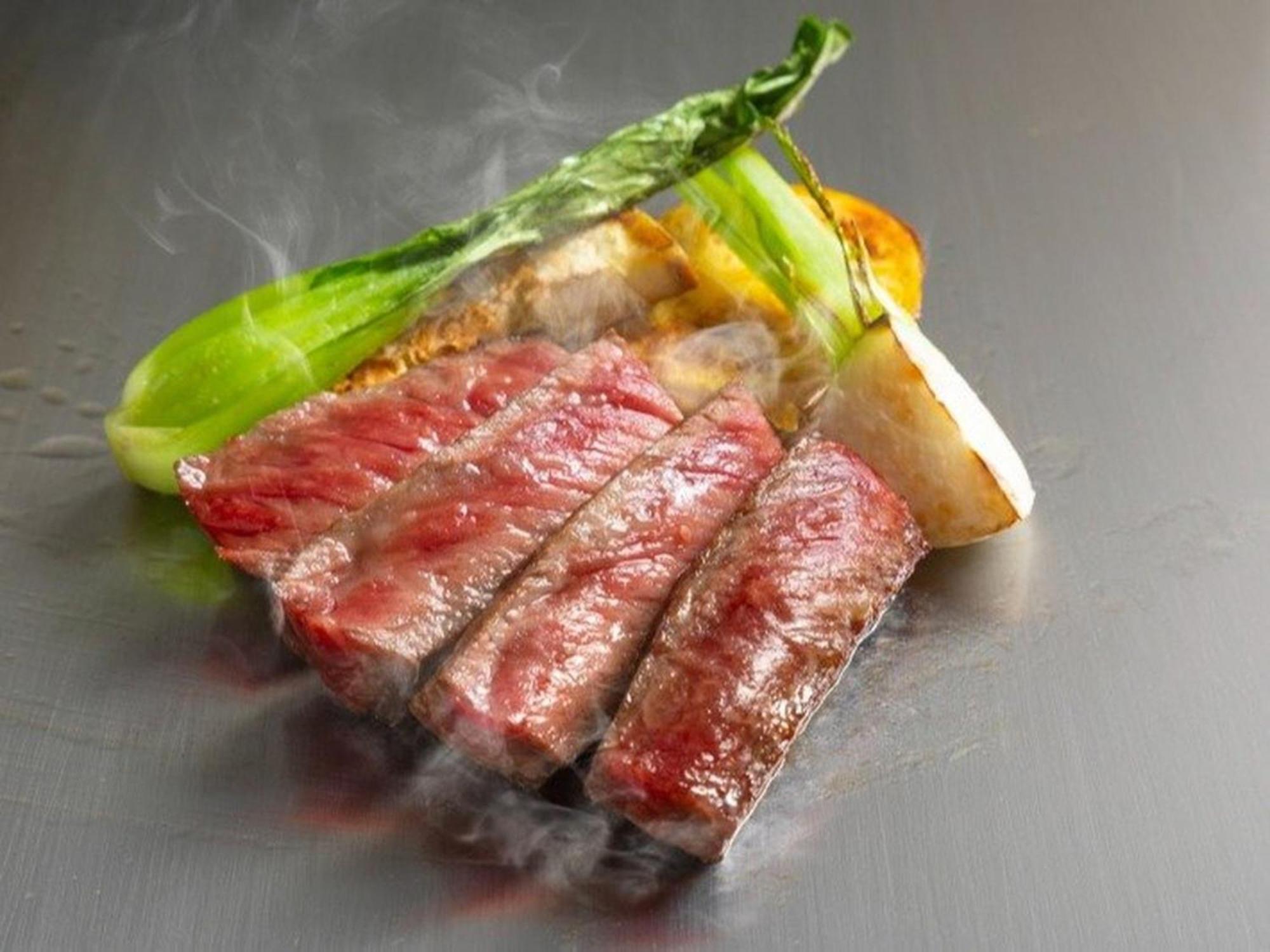Sapporo Prince Hotel Екстериор снимка A steak prepared using the cooking technique of sous-vide